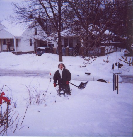 mom2.jpg (47888 bytes)